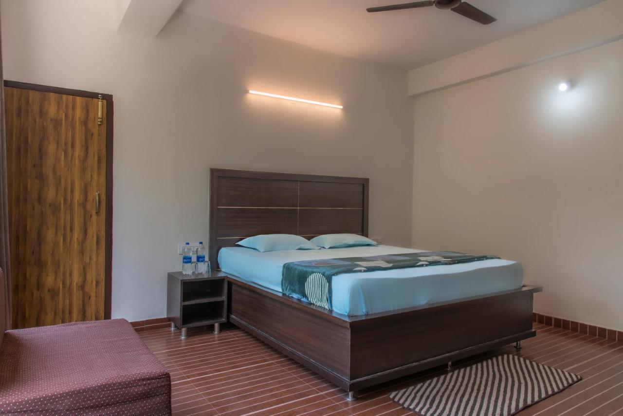 Valley View Apartments カソーリ エクステリア 写真