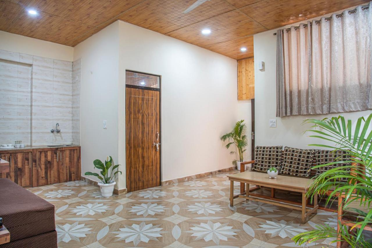 Valley View Apartments カソーリ エクステリア 写真