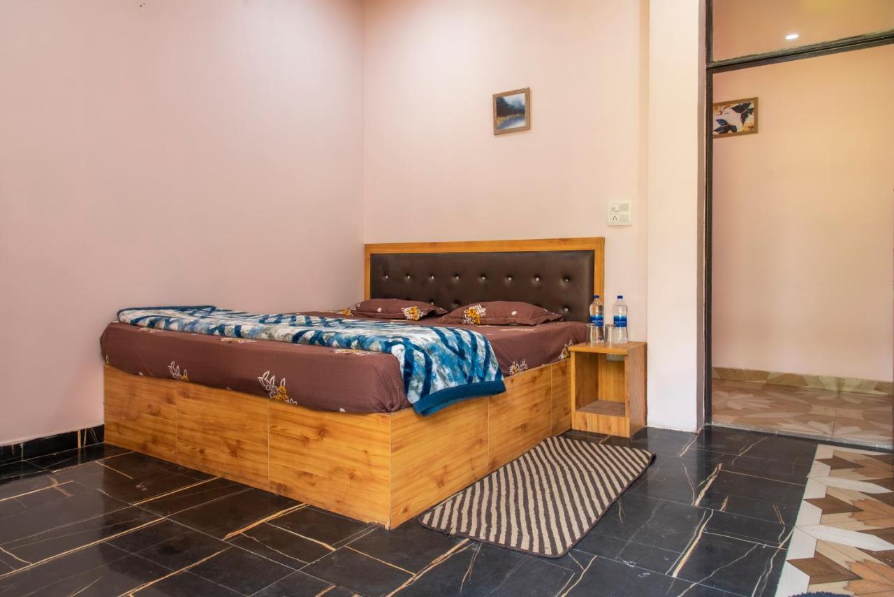 Valley View Apartments カソーリ エクステリア 写真